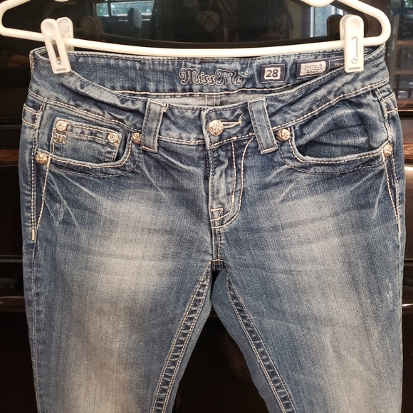 Miss Me Jeans - Picture 9 of 10